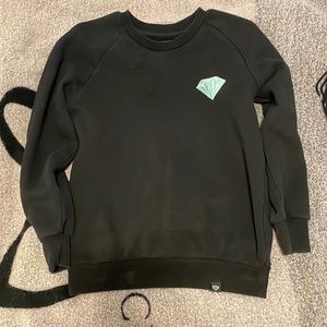 Diamond crew neck